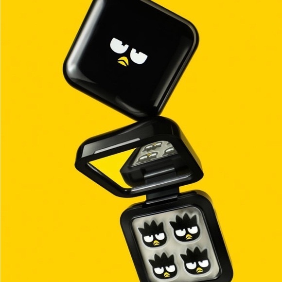 🦄LTD ⭐️Starface x BADTZ-MARU/HELLO KITTY~Pimple Patch Compact + 1 Refill - Picture 5 of 9